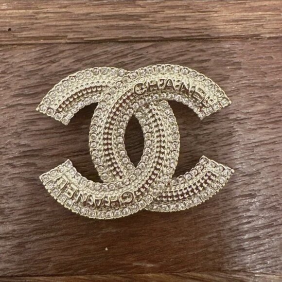 Authentic CHANEL Uniform Crystal CC Logo Brooch Vintage Classic Bling Jewelry - Picture 3 of 5